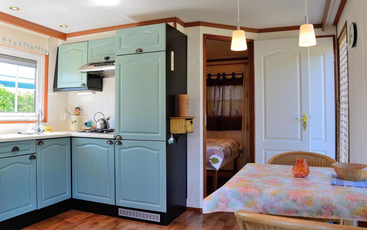 Chalet Ketjil Oostvoorne Extérieur photo